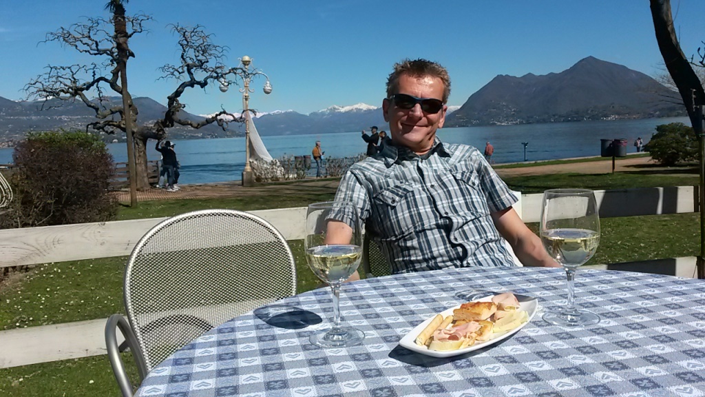 kleiner Apéro am Lago Maggiore