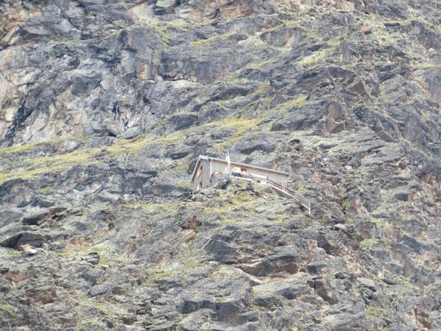 die Kinhütte herangezoomt