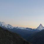 links das Breithorn, danach das klein Matterhorn und rechts das Matterhorn