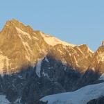 das Zinalrothorn. Diesen Berg konnten wir schon von der anderen Seite aus betrachten und zwar von der Cabane du Mountet aus