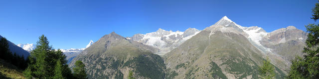 sehr schönes Breitbildfoto, Breithorn, Matterhorn, Zinalrothorn und Weisshorn