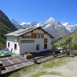 bei der schönen Europaweghütte auf der Täschalp