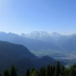 schönes Breitbildfoto mit Blick Richtung Binntal, Monte Leone, Hübschhorn, Lagginhorn und die Mischabelgruppe