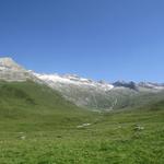 Blick hinauf zm Talabschluss mit Unterbächhorn und Sparrhorn. Dort oben waren wir auch schon