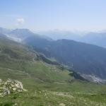 tief unter uns Blatten, links oben der Aletschgletscher