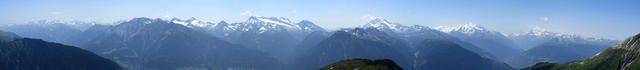 traumhaft schönes Breitbildfoto Ofenhorn, Bätlihorn, Monte Leone, Hübschhorn, Fletschhorn Mischabel und Weisshorn