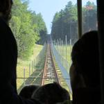 bequem lassen wir uns mit der Bahn hinauf nach Tignousa fahren