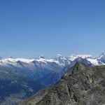 Blick ins Lötschental mit Petersgrat, Tschingelhorn, Breithorn, Mittaghorn und Bietschhorn