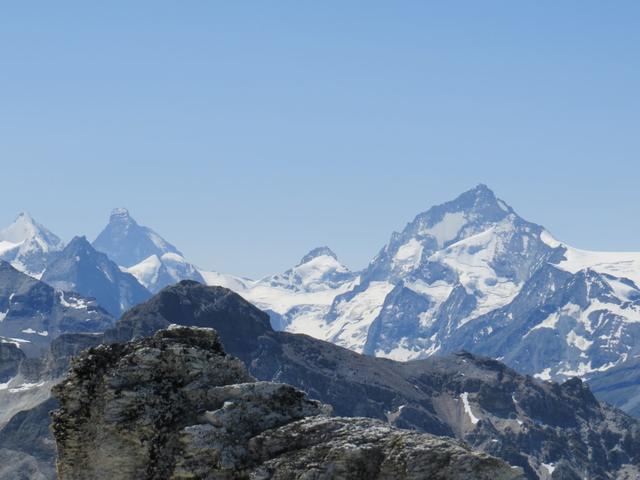 Blick zum Matterhorn, Dent d'Hérens und rechts der Dent Blanche