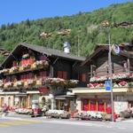 in Vissoie kurz unterhalb von St. Luc, haben wir im schönem Hotel "Au Manoir d'Anniviers" unser Hotelzimmer bezogen