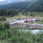 beim grossen Parkplatz am Ende des Val d'Anniviers 1675 m.ü.M.