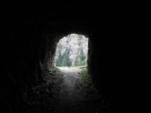 kurz vor dem Ende des Tunnels. Taschenlampe nicht nötig