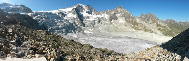 sehr schönes Breitbildfoto mit Blick auf den Glacier de Moiry und den Pointes de Mourti