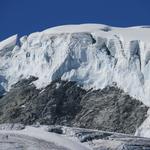 Blick auf die gewaltigen wilden Gletscherabbrüche