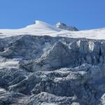 Blick auf den gewaltigen Eisbruch des Moiry-Gletschers