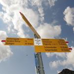 Wegweiser auf dem Kaisereggpass 2072 m.ü.M.