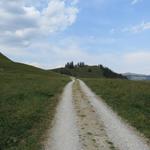 auf dem Weg zum Berggasthaus "Bärghuus" bei der Bergstation der Sesselbahn