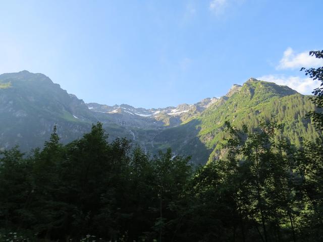 Blick hinauf zum Grassengrat