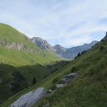 Blick Richtung Surenenpass. Dort oben waren wir auch schon