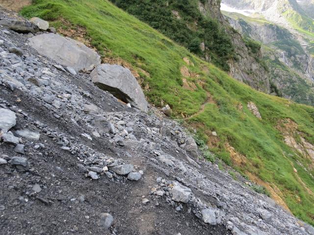 nach dem überqueren von diesem Steilhang erreichen wir Punkt 1682 m.ü.M.