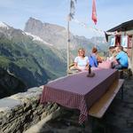 bei der kleinen und urchigen Hütte legen wir eine Kaffeepause ein