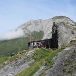 Blick zurück zur Hütte. Unser Ziel heisst nun Schlossberglücke