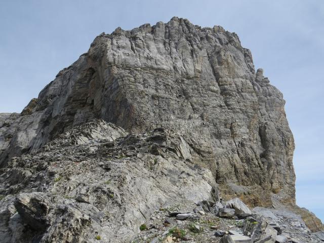 Blick auf die Felswand vom Schlossberg