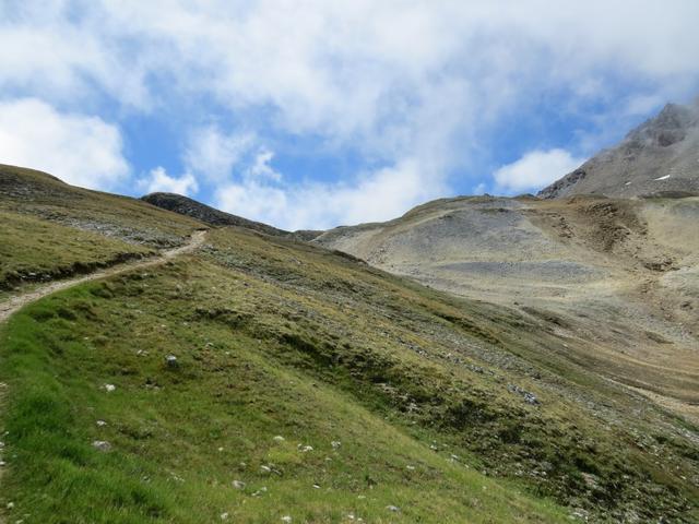 wir nehmen den einfachen Anstieg zum Col des Becs de Bosson in Angriff