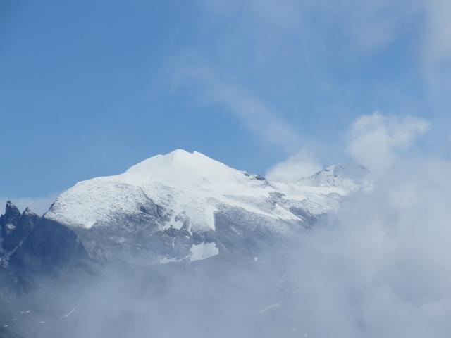 in weiter Ferne grüsst das Barrhorn. Dort oben waren wir auch schon