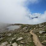 bei Punkt 2847 m.ü.M. laufen wir an den ersten Bergsee vorbei