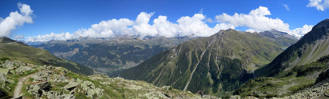 sehr schönes Breitbildfoto mit Blick ins Val de Moiry und das Val d'Anniviers