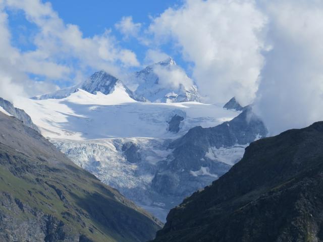 Blick Richtung Grand Cornier und Dent Blanche