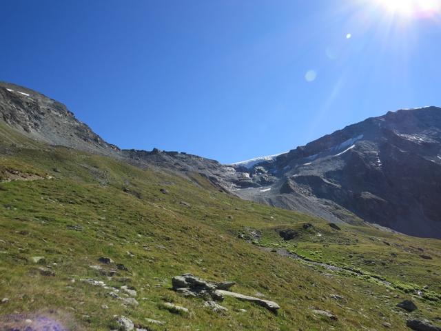 unser Blick schweift immer wieder auf die Gratkante am Turtmanngletscher wo sich die Hütte befindet