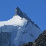 der Zinalrothorn heramgezoomt. Was für ein stolzer Berg!