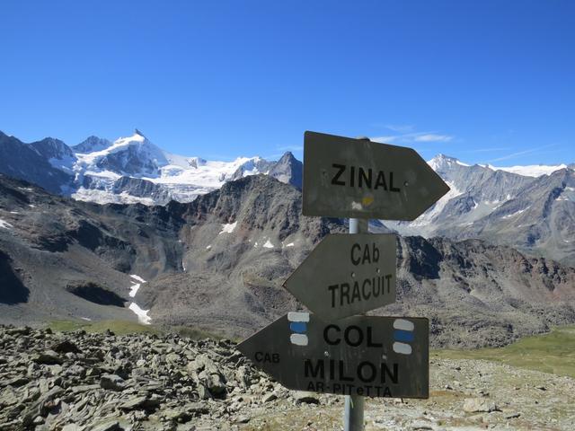 bei der Abzweigung zum Col de Milon. Wir laufen weiter geradeaus und weiter aufwärts