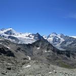 Breitbildfoto aufgenommen beim Abstieg. Mit so einem Panorama ist der Abstieg einfacher zu bewältigen