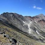 schönes Breitbildfoto vom Augstbordgrat und rechts davon der Dreizehntenhorn