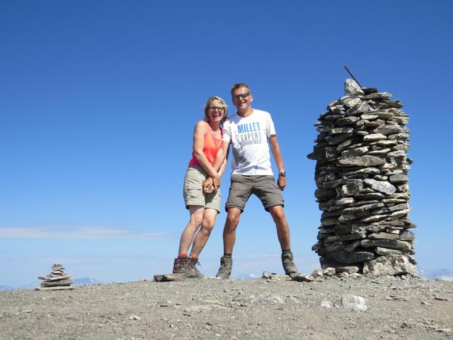 Erinnerungsfoto aufgenommen auf dem Piz Beverin