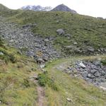 kurz vor dem Brändjibach erreichen wir eine Wegkreuzung