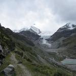 Stierberg, Turtmanngletscher und Les Diablons. Leider sind die Berge in Wolken eingehüllt