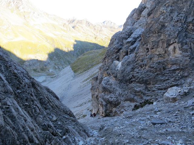 Blick hinunter in  das Couloir das wir soeben hinter uns gelassen haben