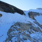 bei Punkt 3090 m.ü.M. biegen wir rechts ab und steigen hinauf Richtung Schöllijoch