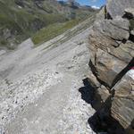 das Gässi liegt hinter uns, und wir wanderen nun auf einfachem Wanderweg zur Turtmannhütte