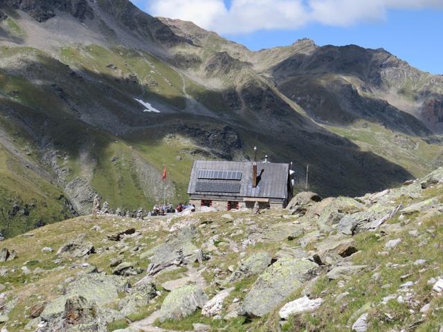 kurz vor der super schön gelegenen Turtmannhütte