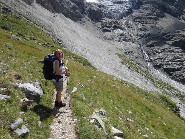 für den Abstieg von der Turtmannhütte, nehmen wir den "Steinmannliweg" unter die Füsse