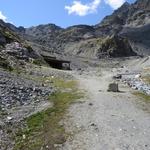 ein bisschen unterhalb der Cabane de Prafleuri, erreichen wir die Mulde bei Punkt 2624 m.ü.M.