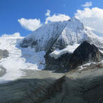 Blick zum Mont Blanc de Cheilon. Seine Flanken gleichen den Schwingen eines Adlers...