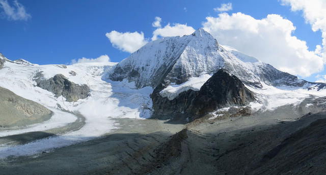 Blick zum Mont Blanc de Cheilon. Seine Flanken gleichen den Schwingen eines Adlers...