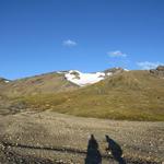 zuerst geht es von der Hütte in die Ebene hinunter