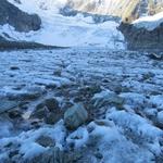 Blick hinauf zum Glacier de Tsena Refien